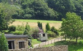 Outstandingly Situated Cosy Shepherds Hut